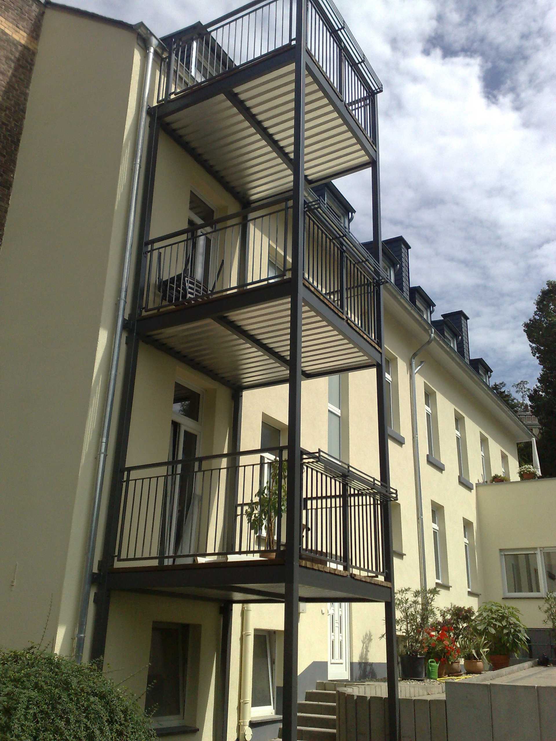 BS028 Neubau von 3 Balkonen
