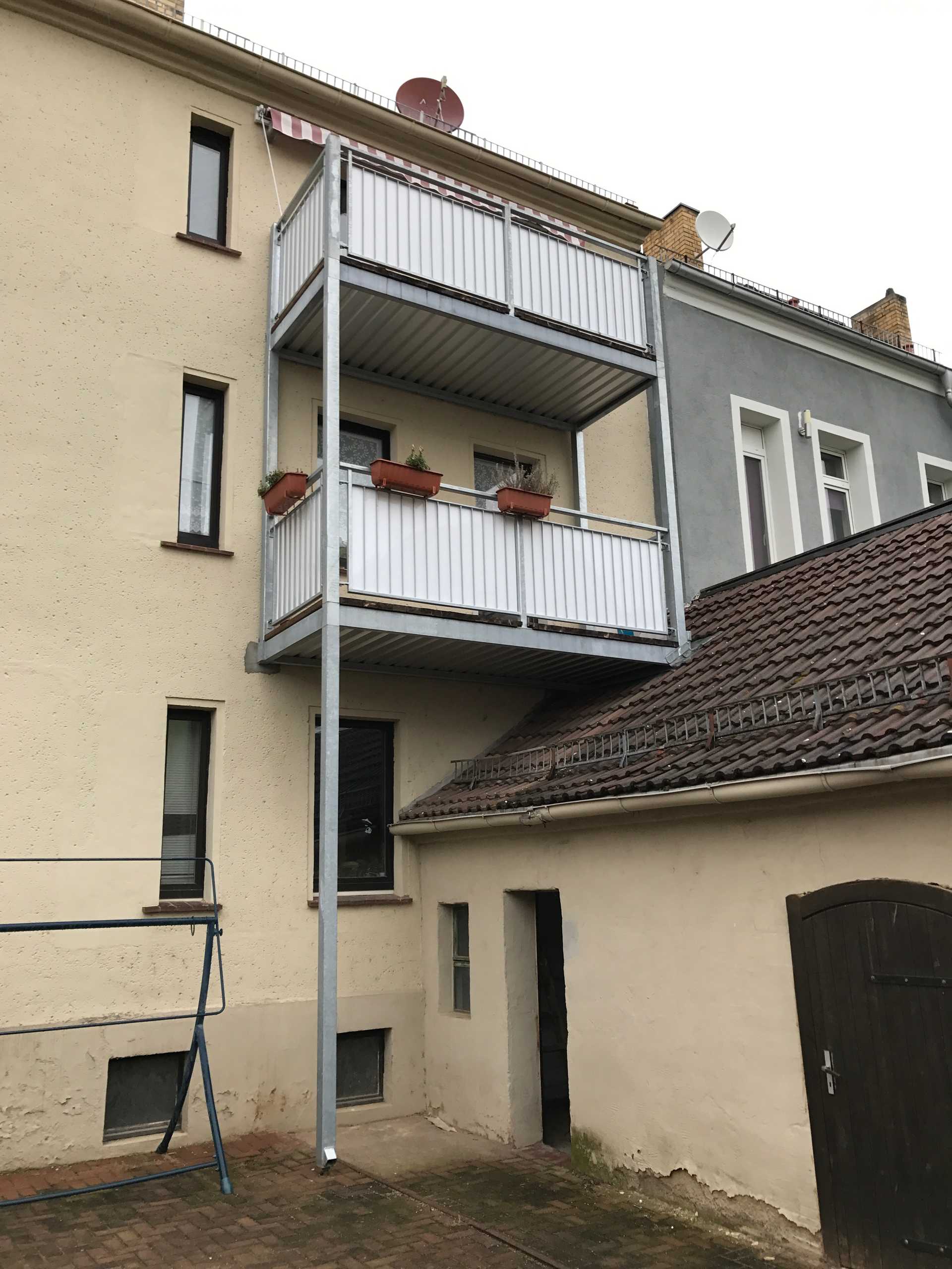 BS059 Neubau von 4 Balkonen