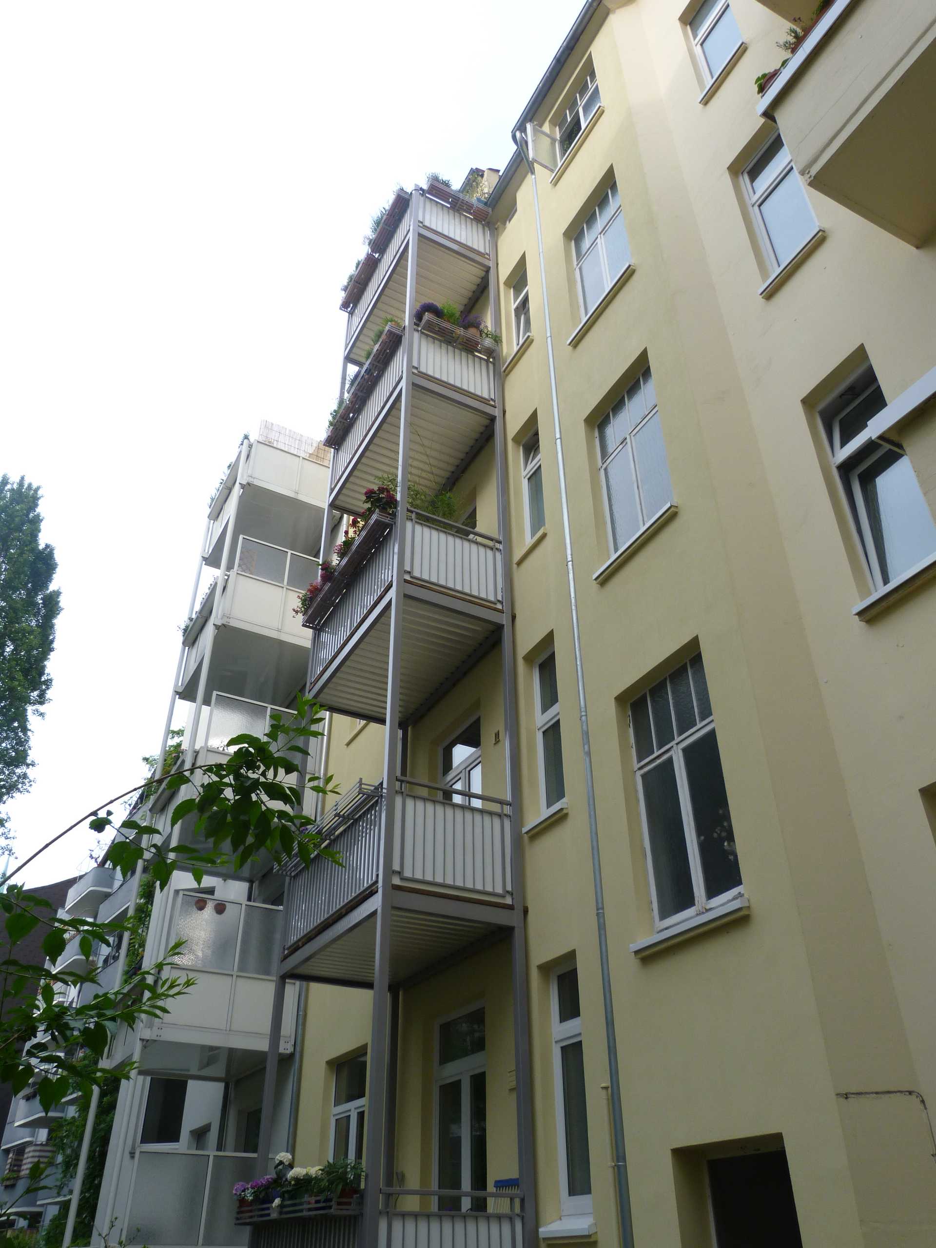 BS016 Neubau von 8 Balkonen