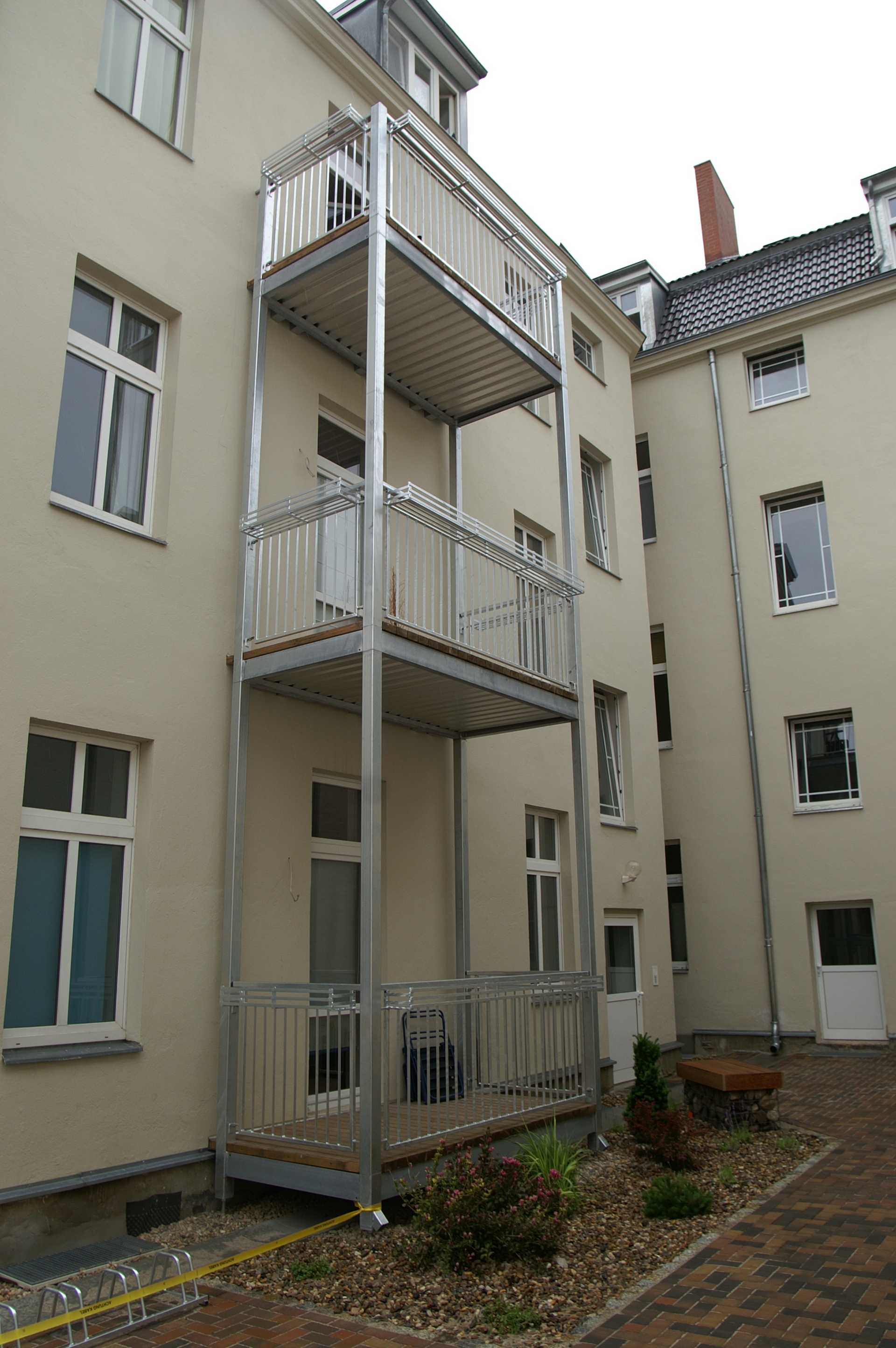 BS052 Neubau von 3 Balkonen
