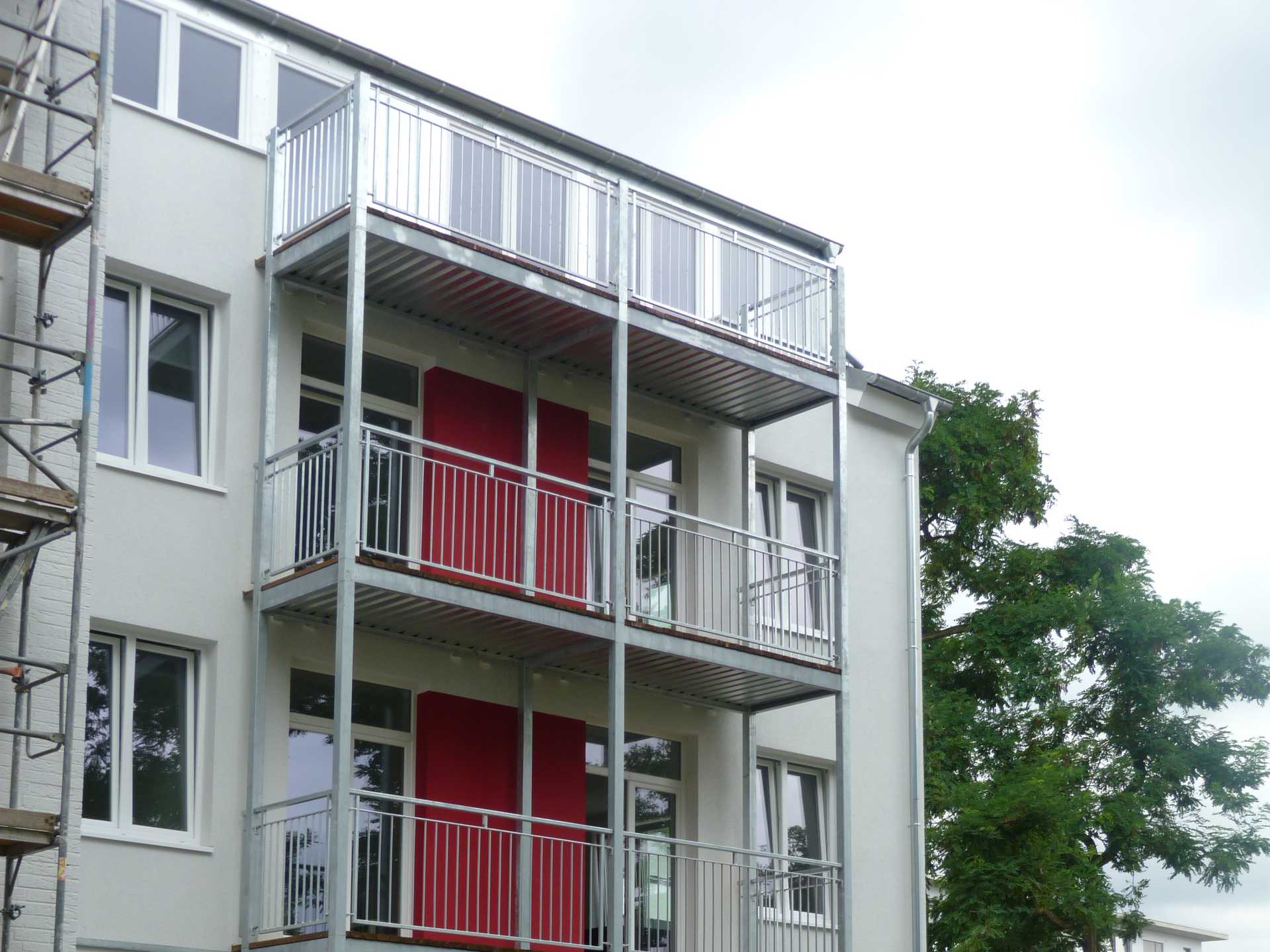 BS041 Neubau von 18 Balkonen