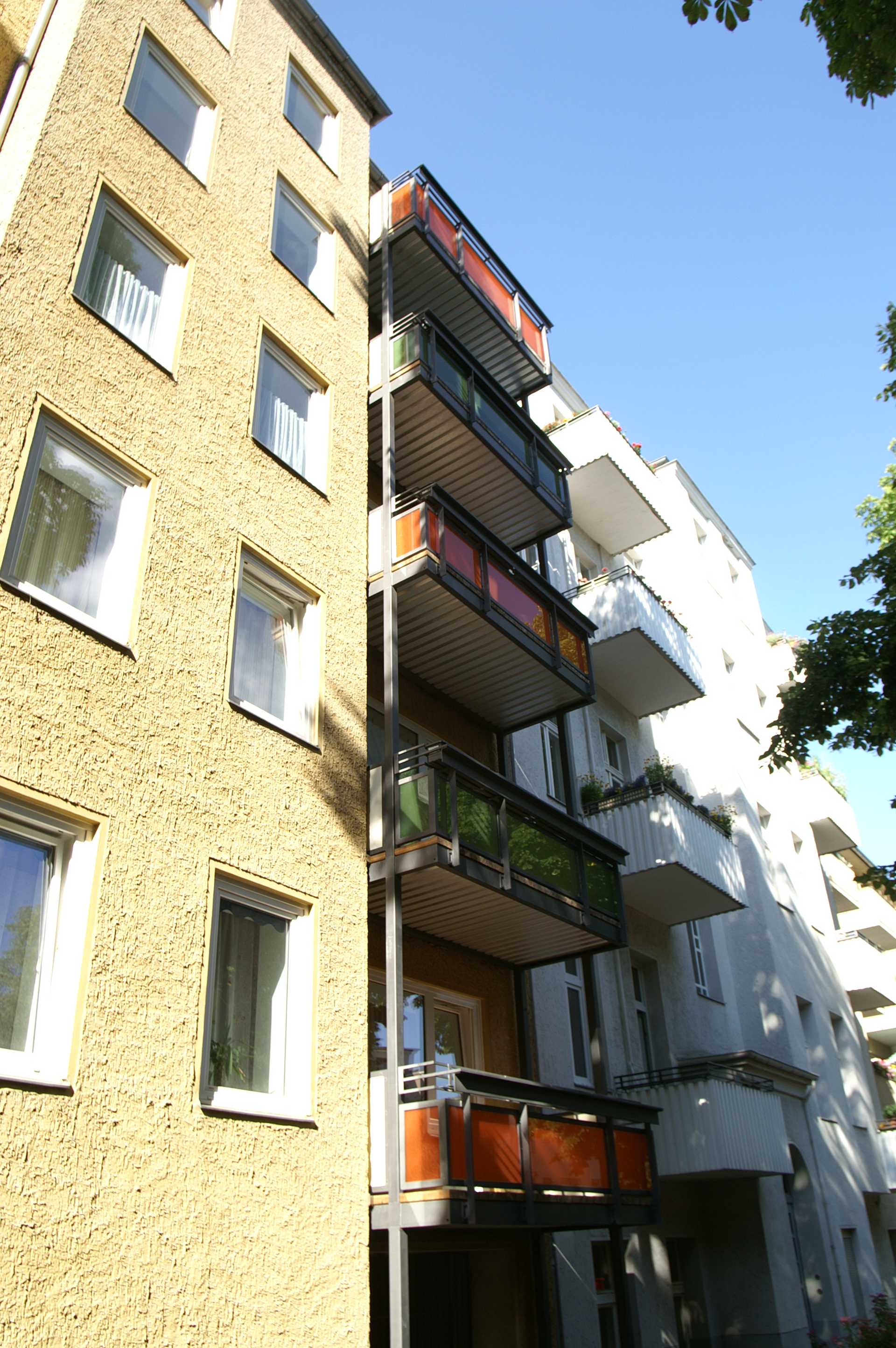 BS071 Neubau von 5 Balkonen